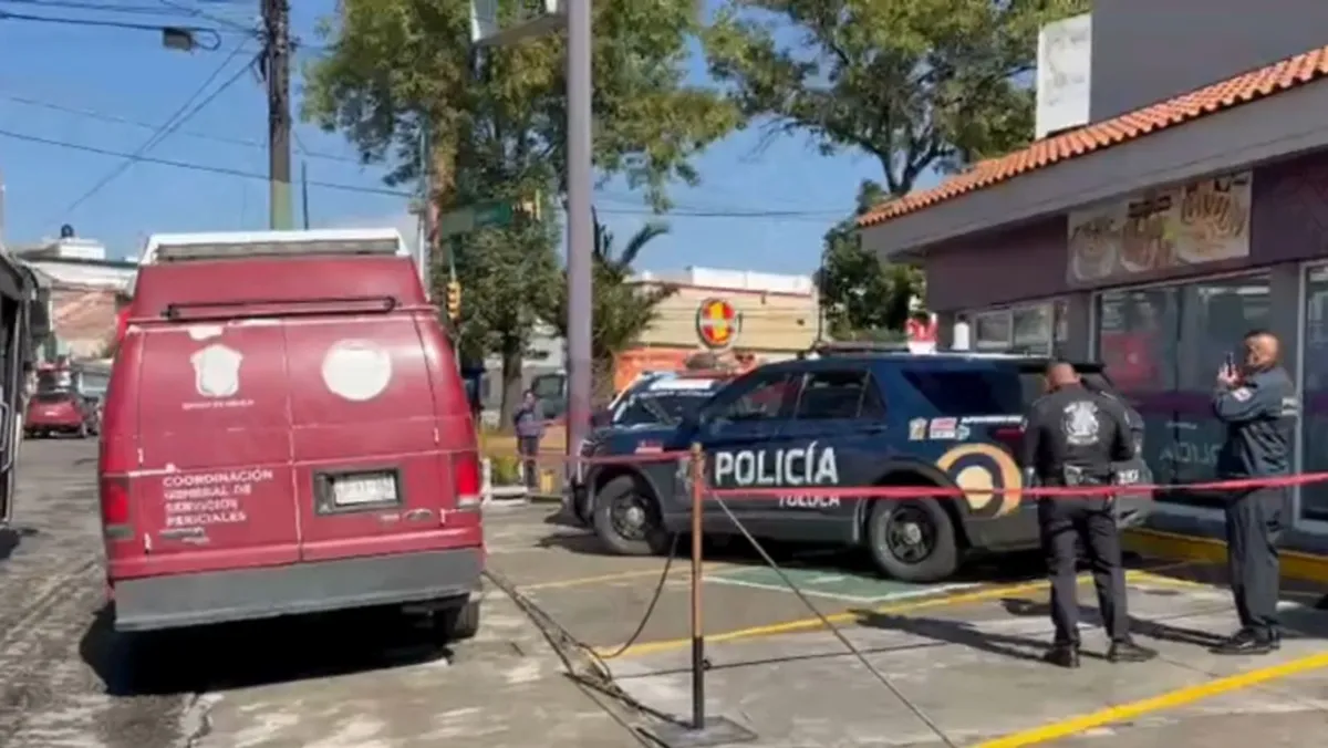 Hombre es hallado sin vida en calles de Toluca; investigan posible hipotermia