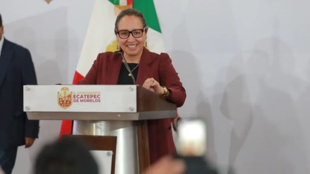 Ecatepec: 5 mil estudiantes universitarios recibirán becas para pasajes
