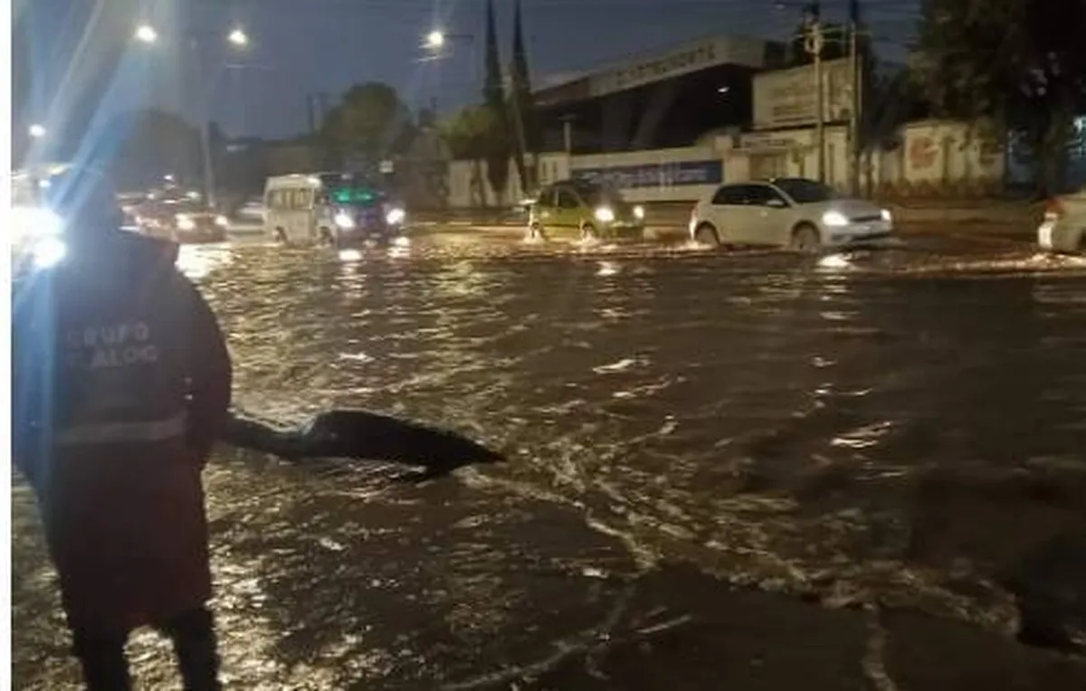 Fuertes lluvias azotaron calles de Tultitlán y Cuautitlán Izcalli