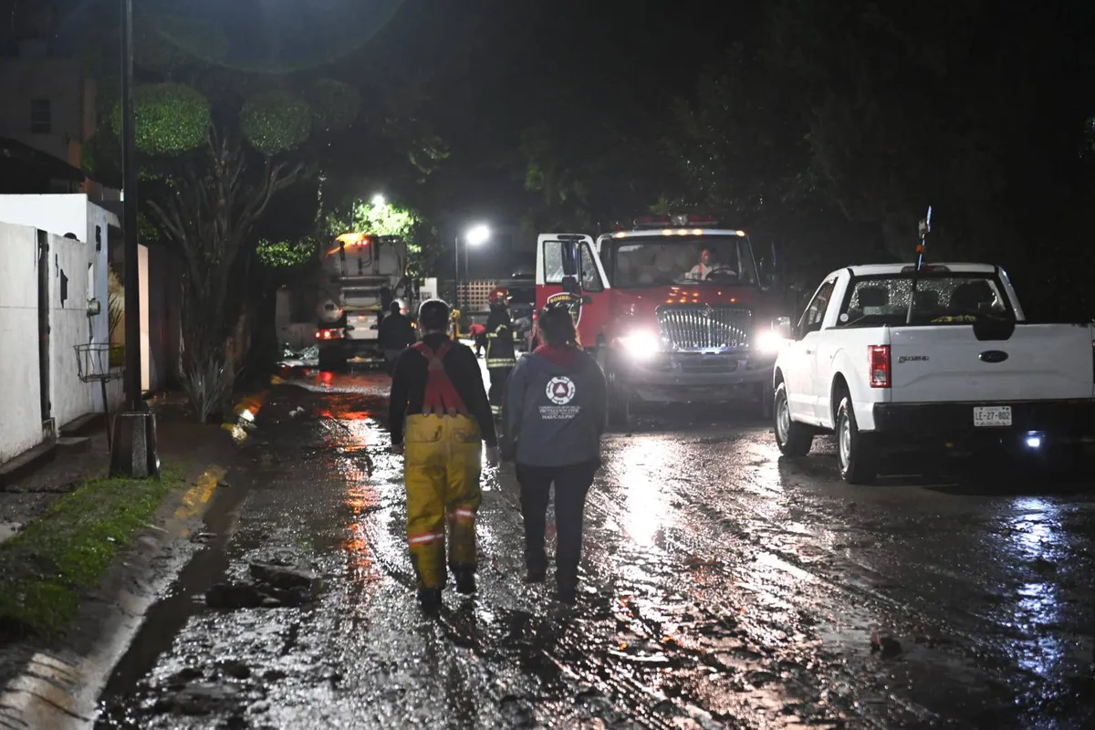 Naucalpan: Personal de PC trabajo toda la noche y madrugada por intensa lluvia
