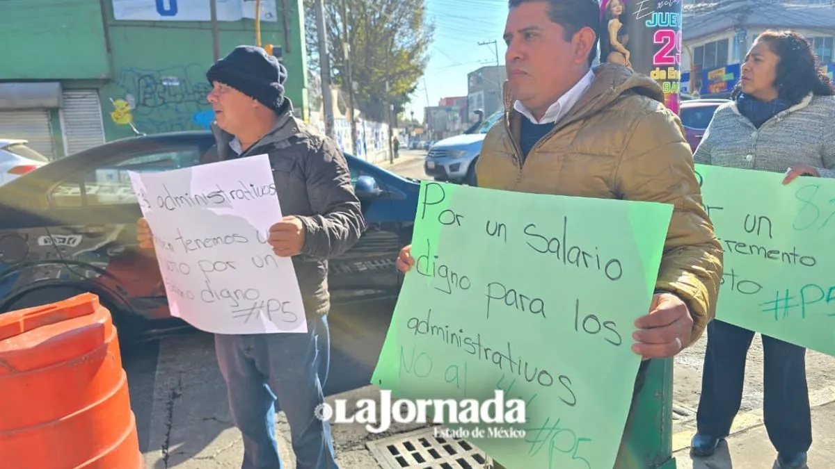 UAEMéx: Arquitectura, Medicina, Química y prepa 5 demandan aumento salarial; se van a paro