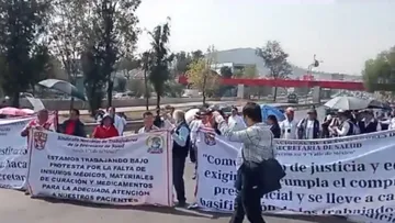 Caos en el Valle de México por protestas de transportistas y trabajadores de salud