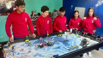Estudiantes toluqueños representarán a México en competencia de robótica en Sudáfrica