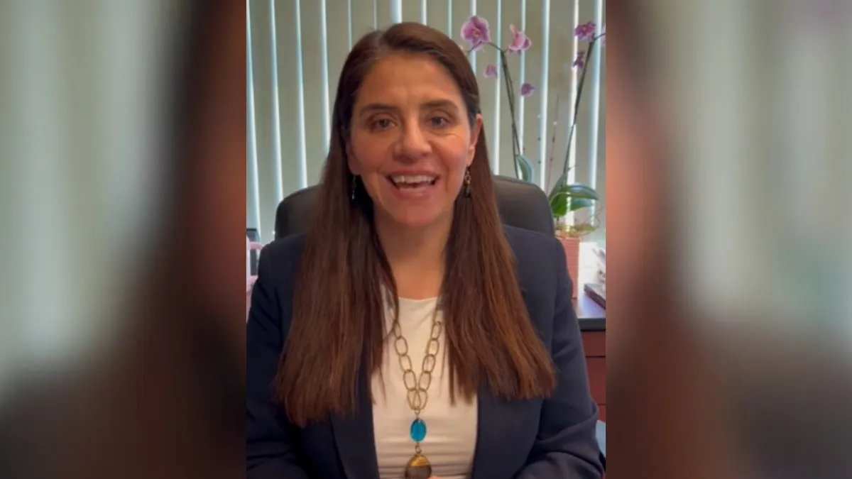 Laura Benhumea, solicitó que sea registrada como aspirante a Rectora de la UAEMéx.