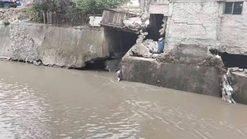 Autoridades de Naucalpan determinan clausurar viviendas ante riesgo de colapso