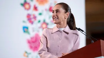 Sheinbaum pidió a Ronald Johnson y Mauricio Kuri cumplir las leyes mexicanas en la cooperación internacional relacionada con la academia policial de Querétaro.
