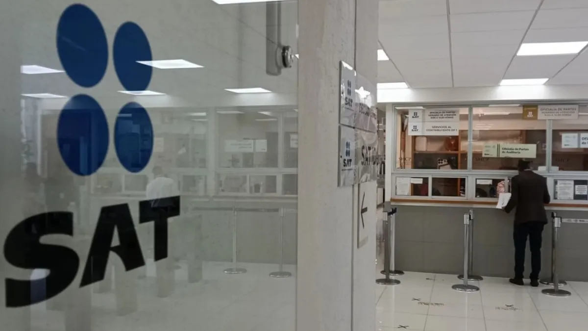 SAT casa por casa: ¿te pueden multar si llegan sin aviso? Esto dice la ley sobre las visitas fiscales.