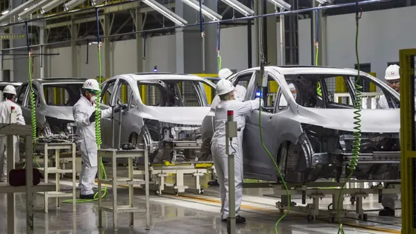 Industria automotriz sigue siendo pilar de la economía mexiquense, especialista