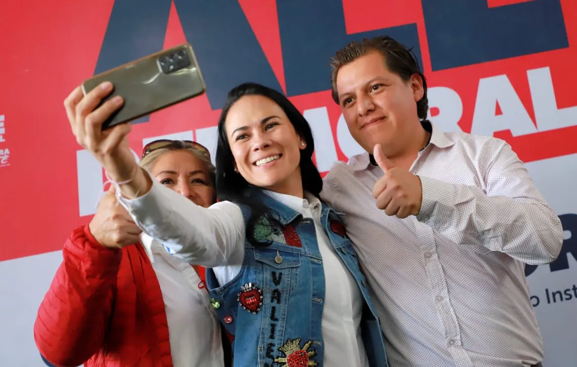 Alejandra del Moral advierte que no tiene miedo de cerrar en Texcoco