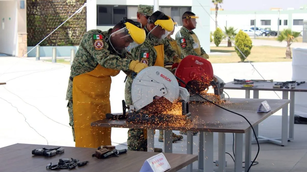 Destruyen 376 armas y casi 3 mil 500 cartuchos en Santa Lucía