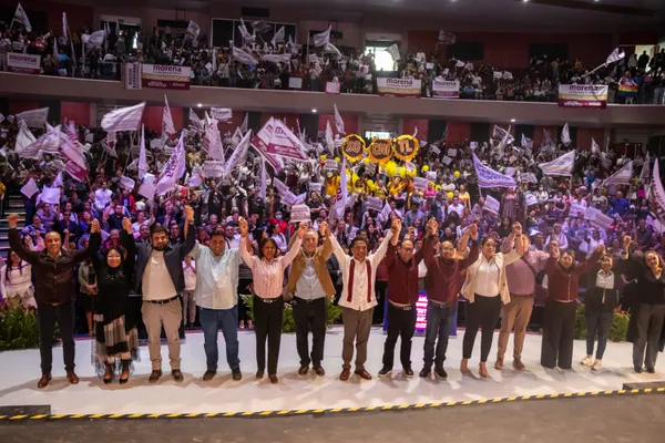 Miles de vecinos se sumaron al respaldo del Plan Integral Oriente, un proyecto estratégico que busca detonar el desarrollo económico y social de la región.