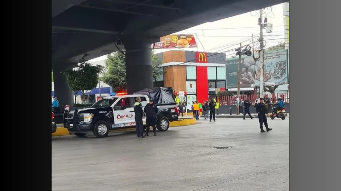 Coacalco: Bloquean la López Portillo por supuesto abuso sexual en primaria
