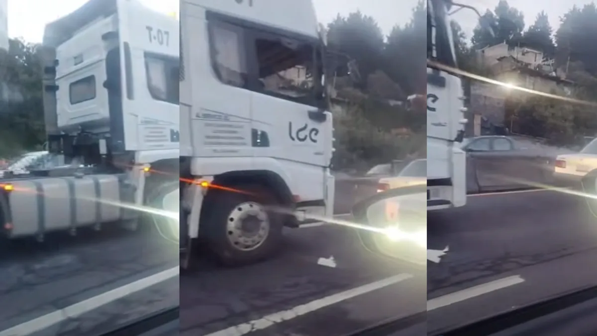Tráiler choca contra auto y provoca tráfico en la México-Toluca [VIDEO]