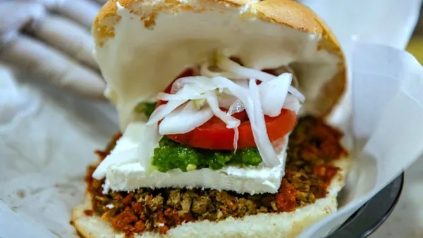 La torta más grande del mundo llega a Toluca
