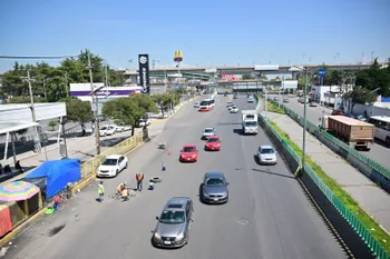 La obra contempla 2.8 kilómetros, una inversión de 30 millones de pesos y beneficiará a más de 1.6 millones de habitantes.