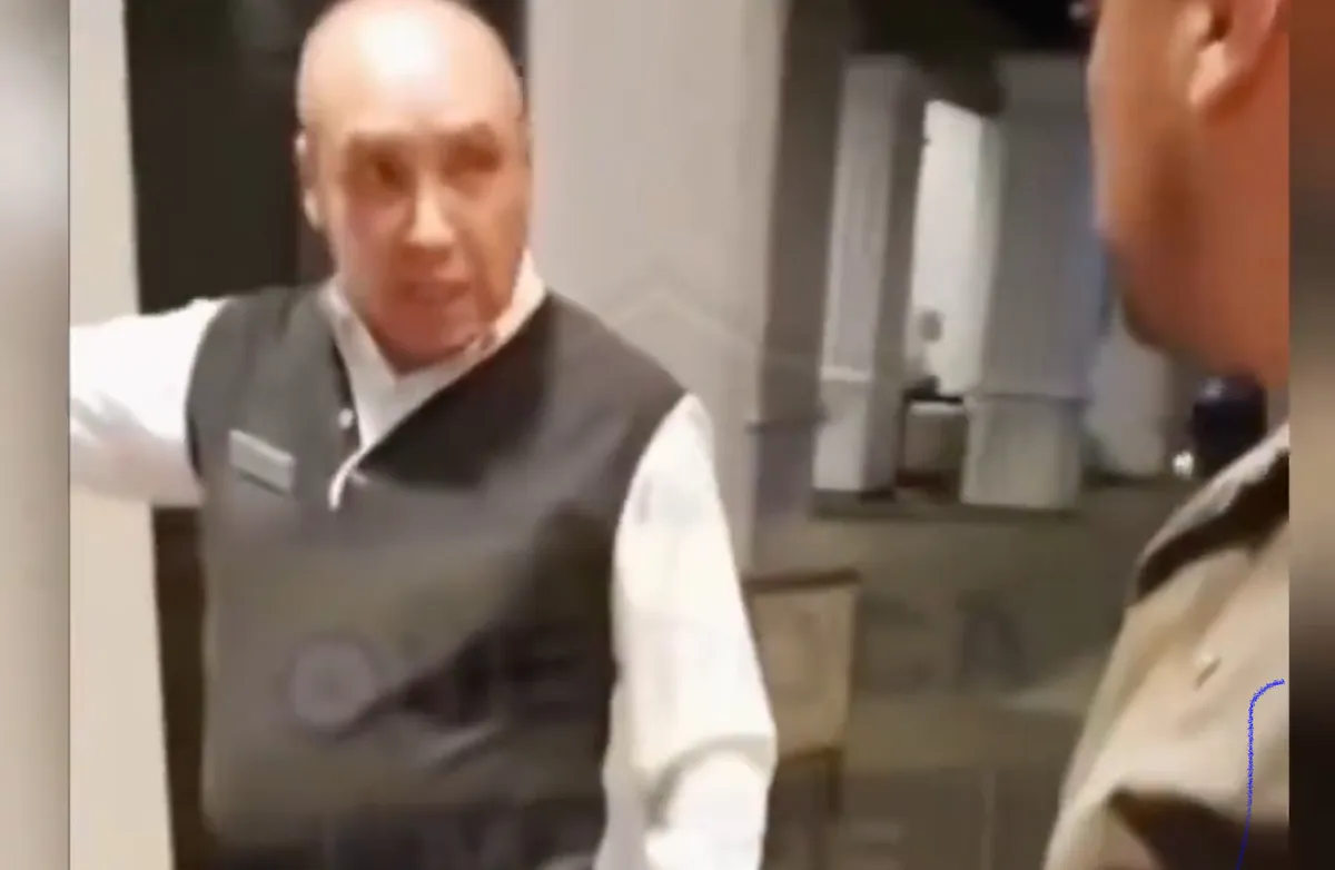 [Video] Corren a familia Starbucks en hotel de Toluca