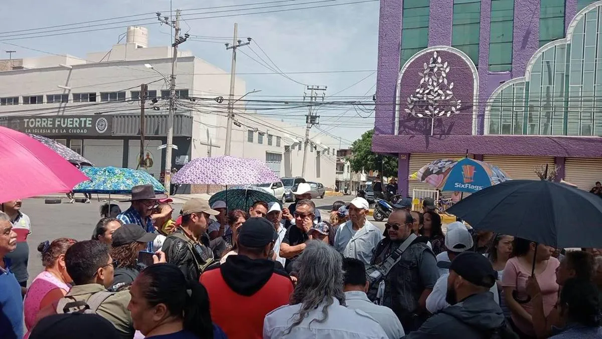 Nezahualcóyotl: Bloquean por falta de agua