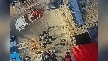 Auto cae a barranco en Naucalpan; copiloto lesionada