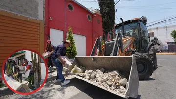 En La Paz realizan limpieza de puestos, autos y cascajo de las calles
