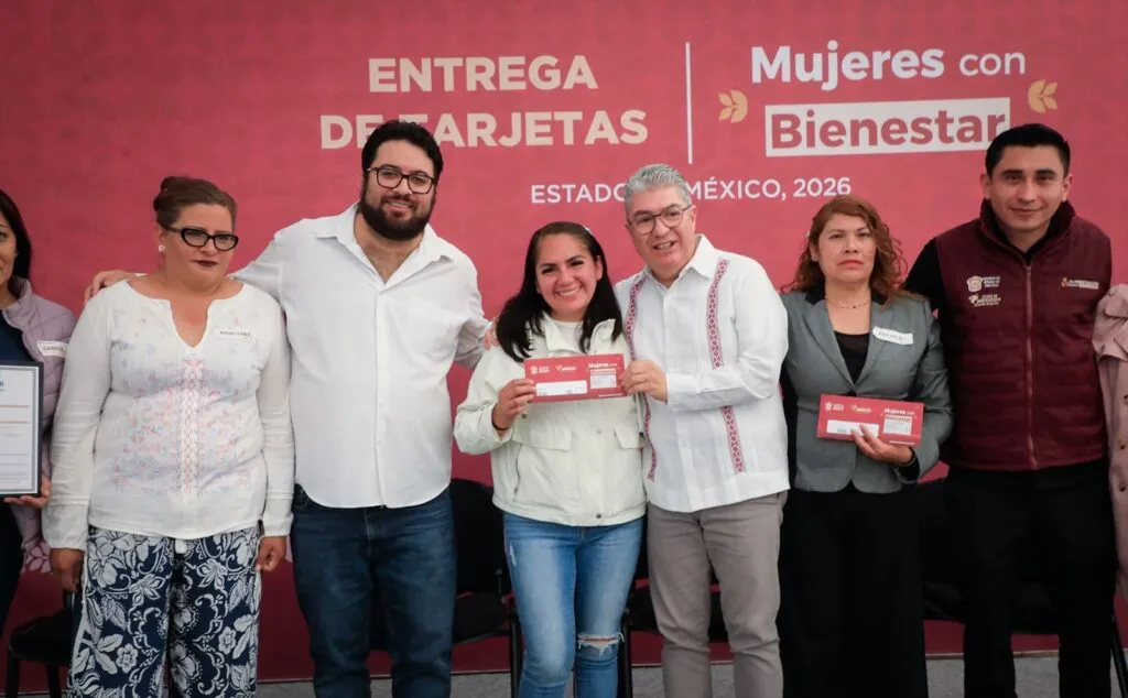 Isaac Montoya y Secretaría de Bienestar entregan 3 mil tarjetas de “Mujeres con Bienestar” en Naucalpan