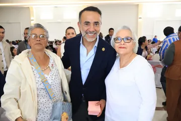 Anuncia Fernando Flores la próxima apertura de clínica de salud gratuita en Las Marinas de Metepec