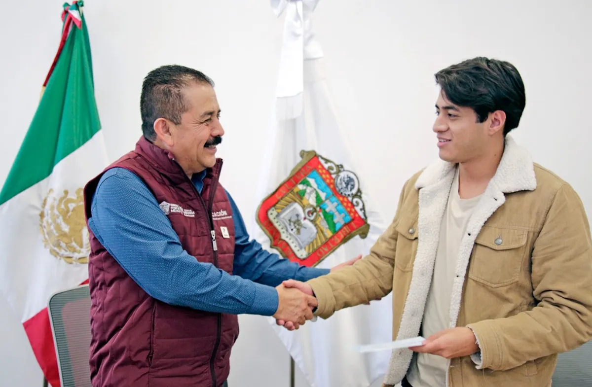 Edomex destina más de 3 mil millones de pesos a educación