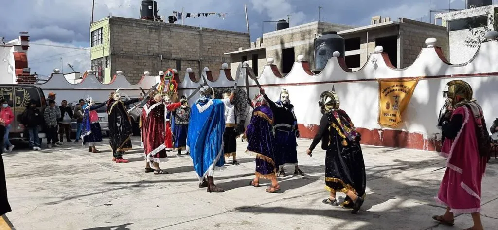 Tributos a la tierra y a sus pueblos: danzas de Calimaya