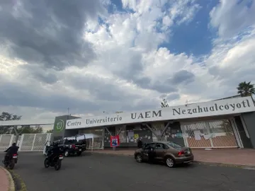 Docentes en Nezahualcóyotl acusan falta de pago durante el primer semestre de 2026