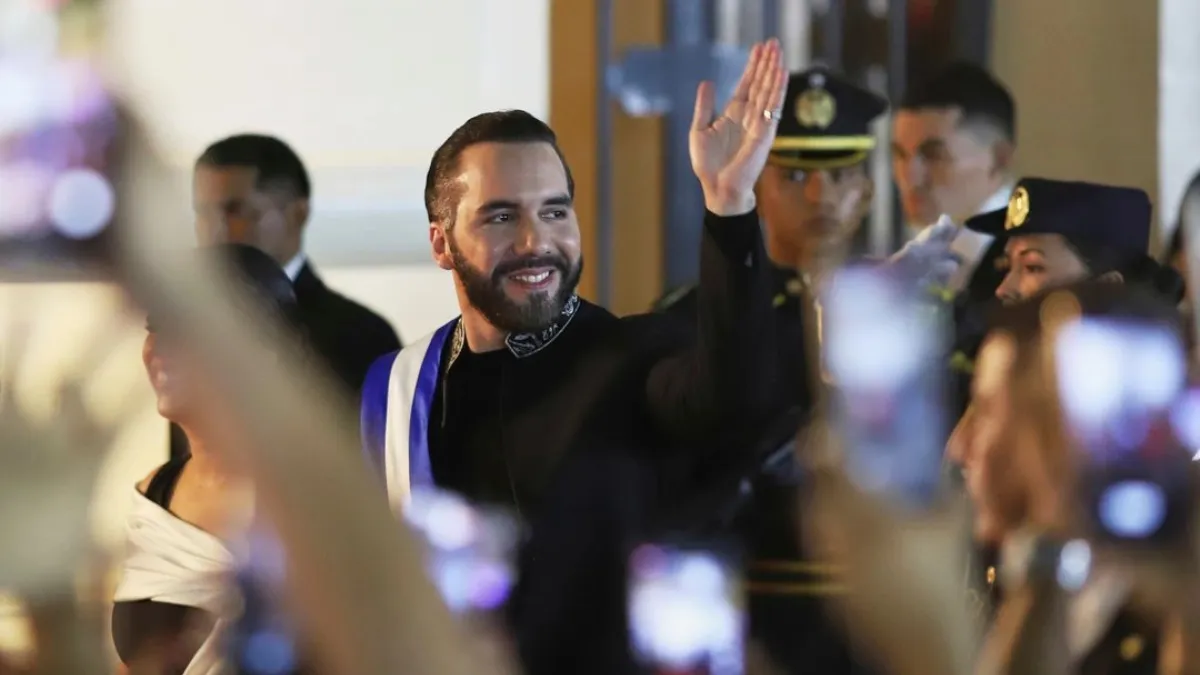 Me tiene “sin cuidado que me llamen dictador”: Bukele