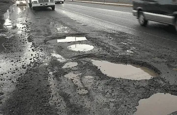Piden mejores técnicas en las jornadas de bacheo de Toluca