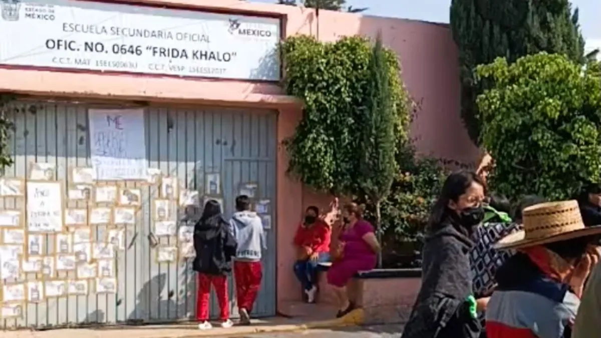 Alumnas de secundaria acusan a docente de acoso sexual