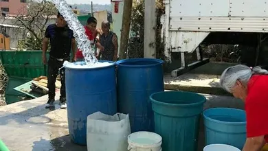 La escasez de agua en Naucalpan no es cuestión de colores, es una necesidad latente entre la población.
