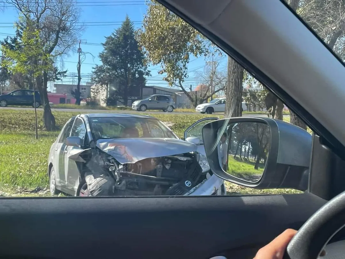 Accidente en Paseo Tollocan provoca el cierre de carriles