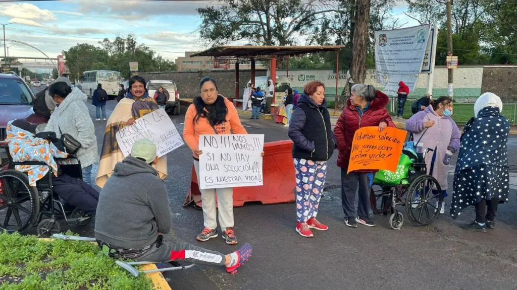 Denuncian retiro de máquinas de hemodiálisis en Hospital de Ixtapaluca