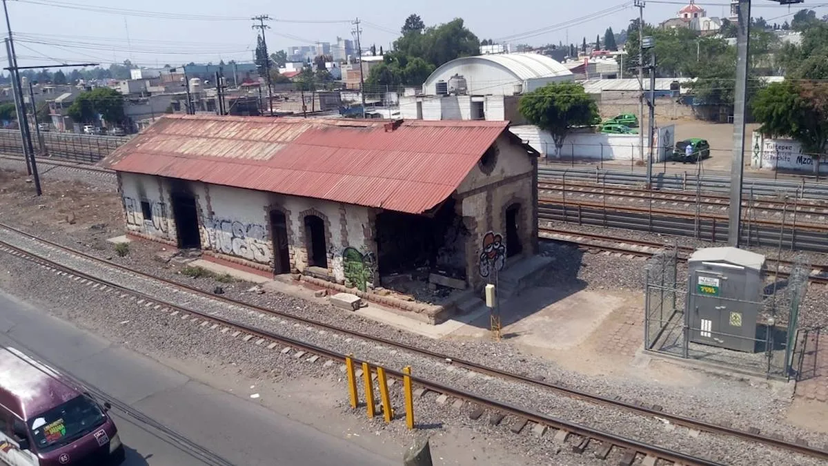 Más de 100 años de historia se pierden en estación de ferrocarril de Cuautitlán por incendio