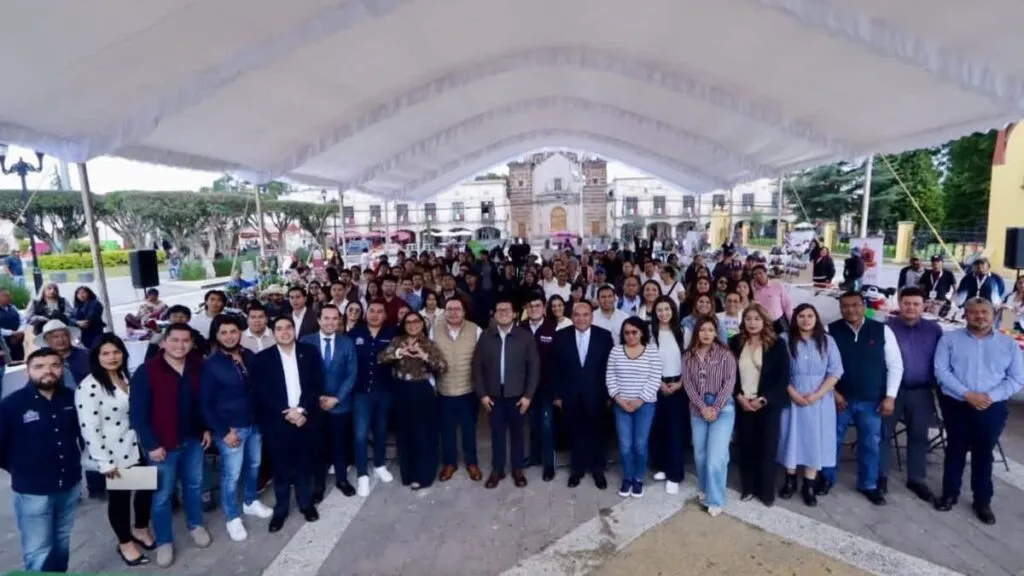 Miguel Ángel Ramírez entrega premios a emprendedores