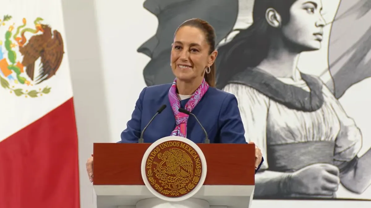 Sheinbaum cuestionó a quienes apostaban a que, si reaparecía el expresidente, la gente lo iba a vapulear. “Yo vi que la gente estaba muy contenta".