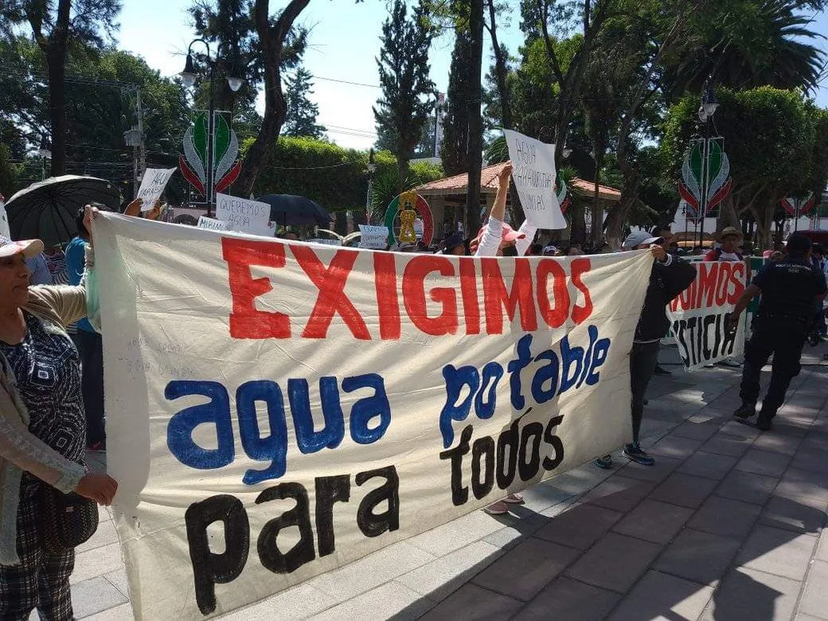 Protestan vecinos de Chimalhuacán, exigen agua