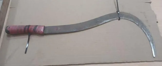 Detienen a hombre armado con machete tras riña en Valle de Bravo