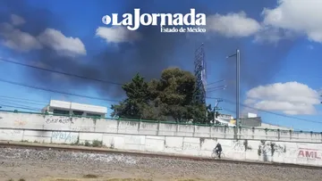[VIDEOS]  Desplome de avioneta en San Pedro Totolpec en Toluca