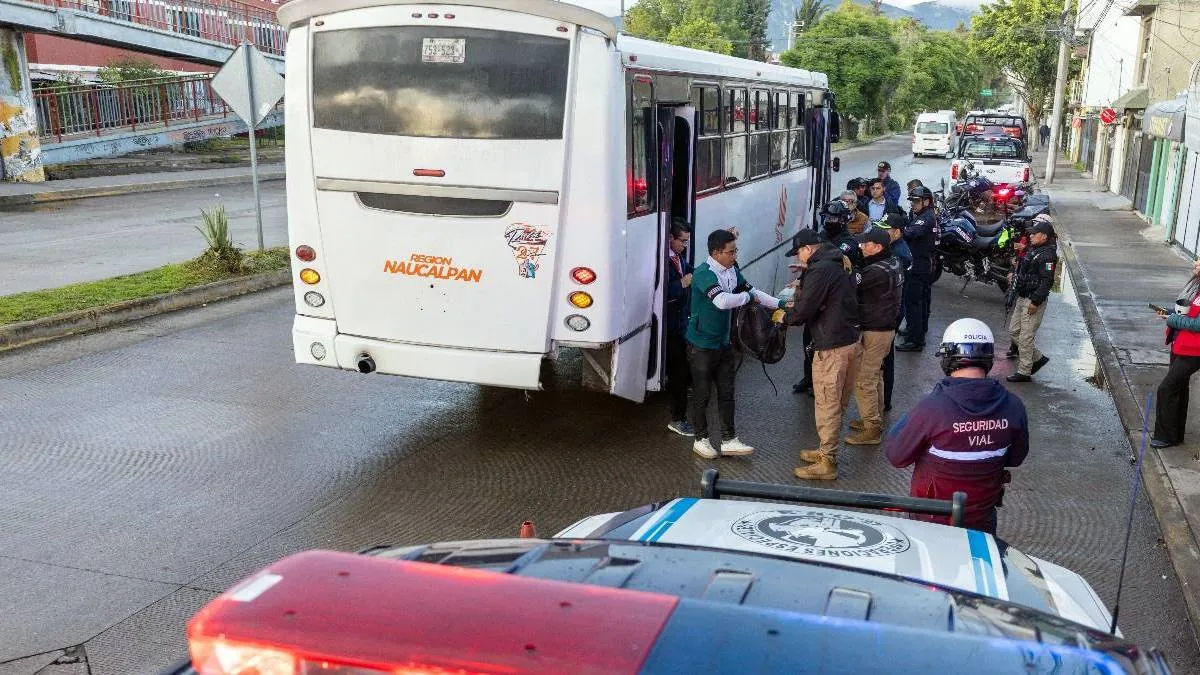 Policía refuerza operativo en transporte público de Coacalco