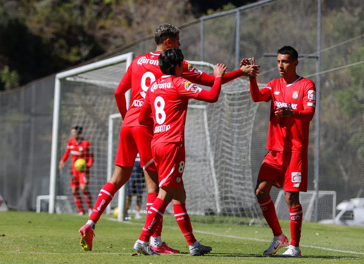 Diablos Rojos cierran pretemporada con empate ante Pumas