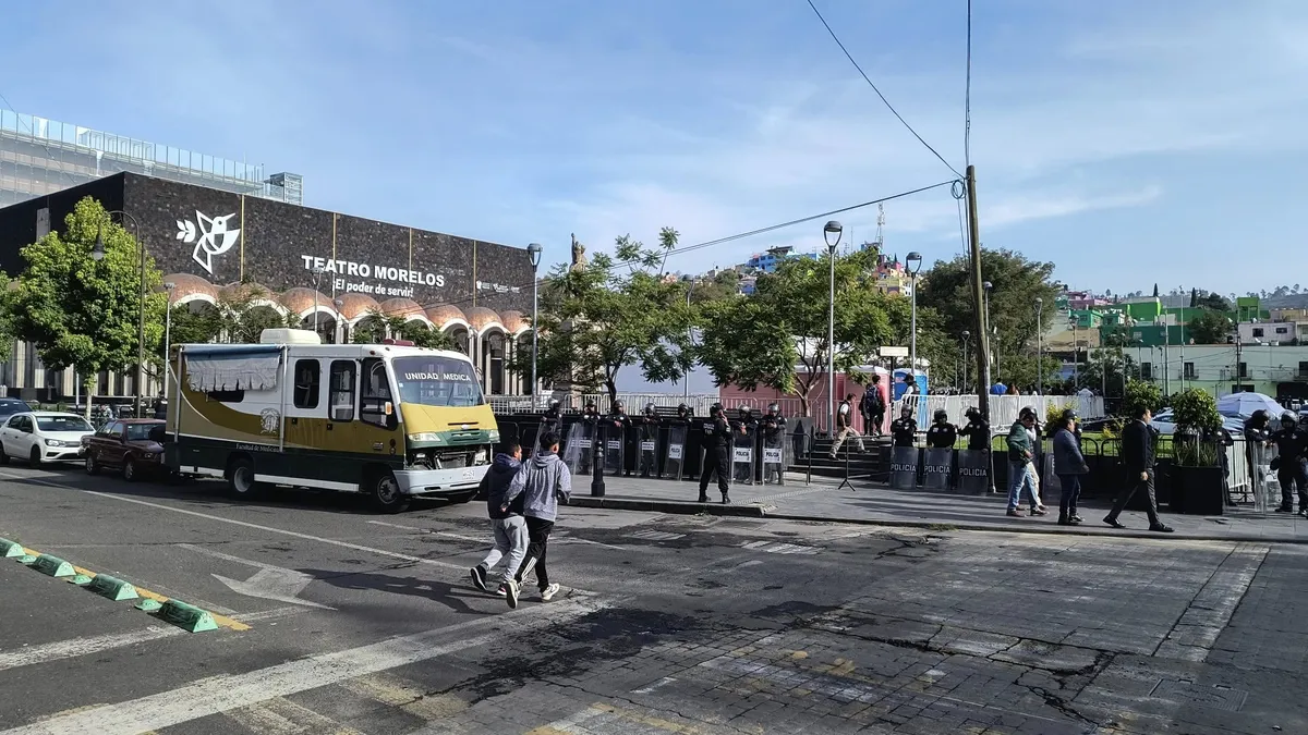 Inician votaciones en la UAEMéx sin incidentes