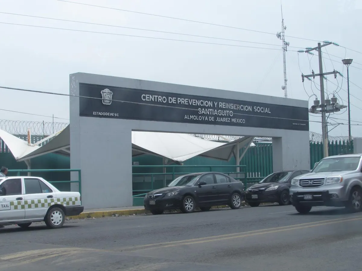 Riñas en penal de Santiaguito deja dos reos muertos