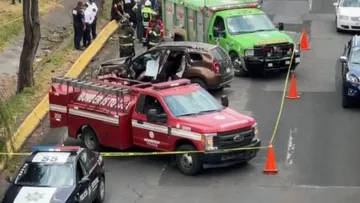 Reportan fuerte accidente en Paseo Tollocan, tres personas pierden la vida