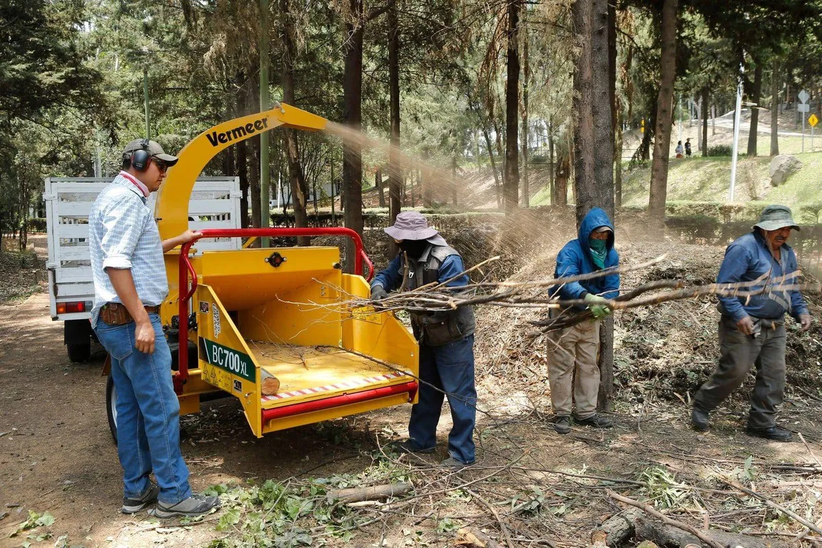 UAEMéx refuerza su compromiso ambiental con nueva astilladora