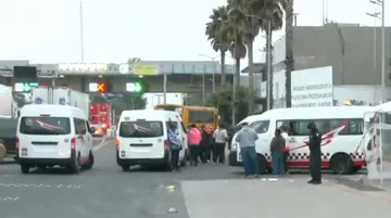 ¿Qué carreteras presentarán afectaciones por el megabloqueo de transportistas en Edomex y CDMX?