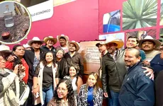 Mezcales del Edomex ganan medallas en el Concurso Mundial de Bruselas