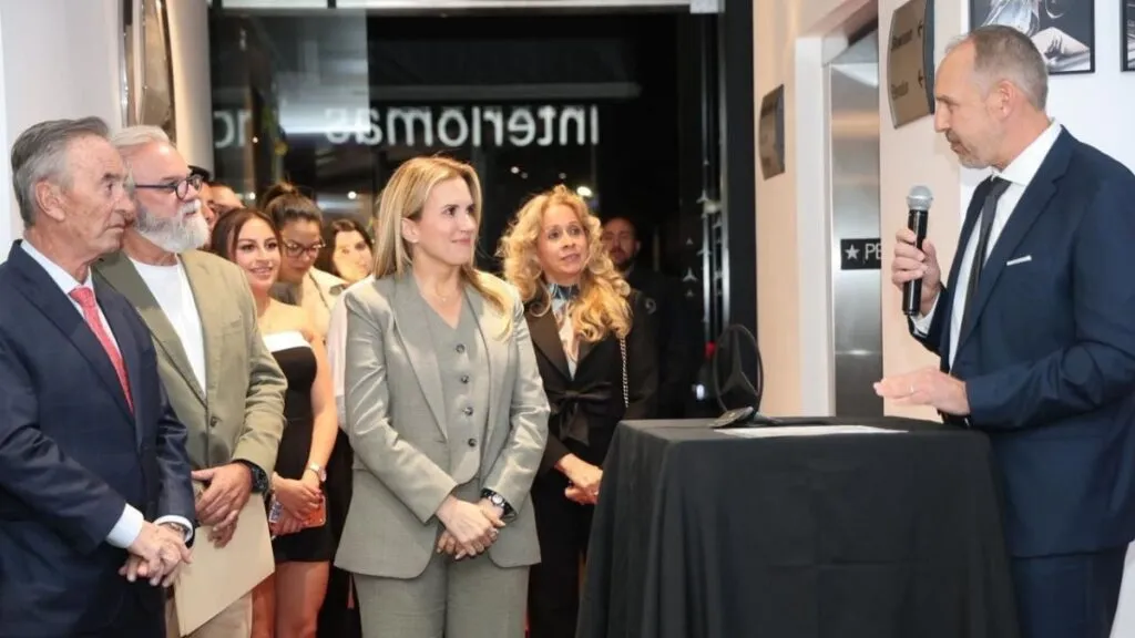 Mercedes Benz abre agencia en Huixquilucan para ampliar sus operaciones al Valle de México