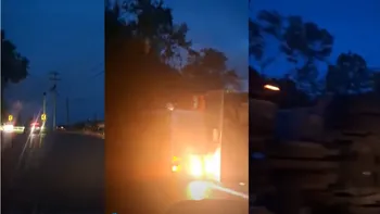 Hasta el momento no se reportan personas lesionadas y se espera el arribo de unidades de emergencia.